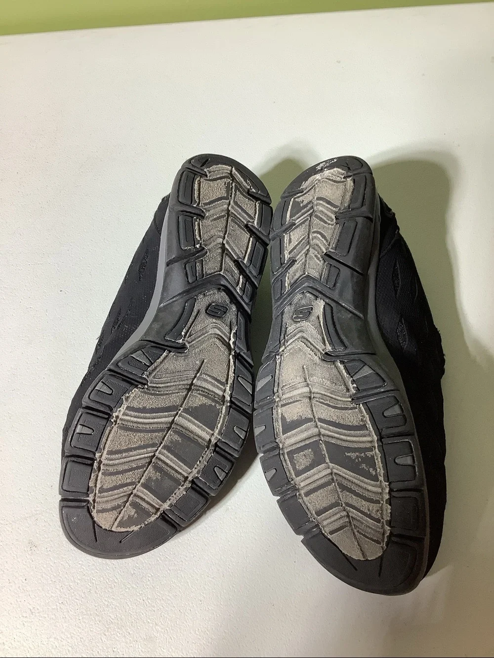 Skechers women’s size